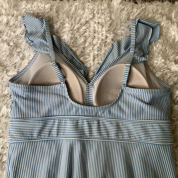 Blue White Seersucker 1 Piece Swimsuit Ruffle Strap Sz ? XL - Picture 5 of 8